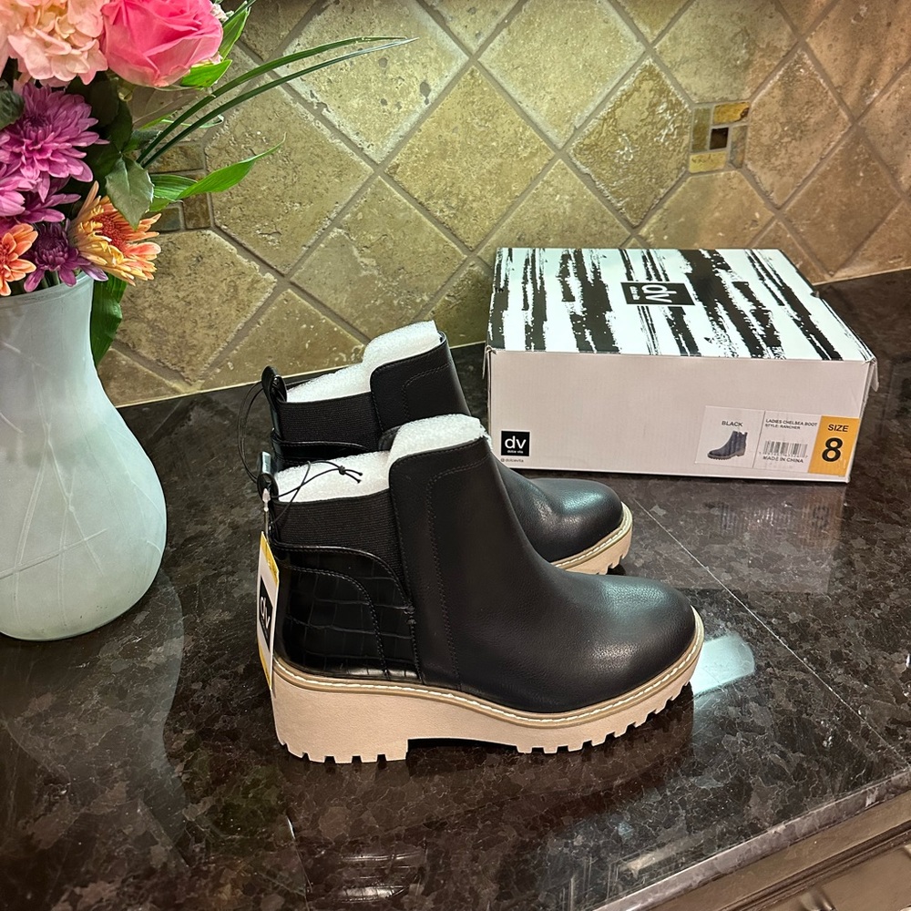 DV dolcevita black boots
